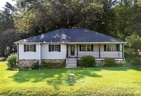 540 Old Haw Creek Road, Asheville, NC 28805