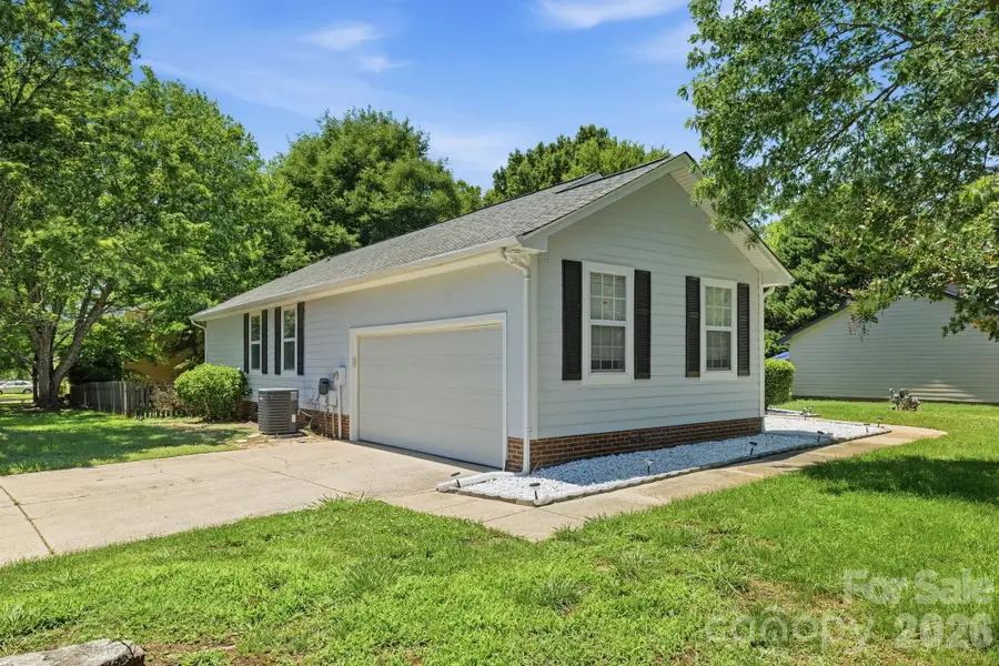 13501 Krislyn Woods Place, Charlotte, NC 28278 - #2