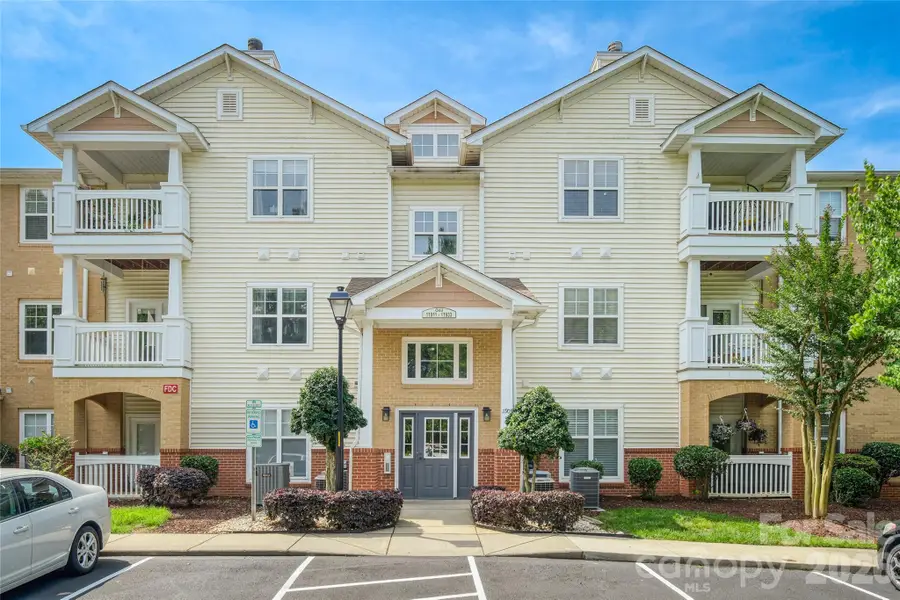 11915 Ridgeway Park Drive, Charlotte, NC 28277 - #2