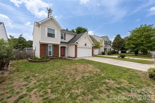 9535 Forest Path Drive, Charlotte, NC 28269
