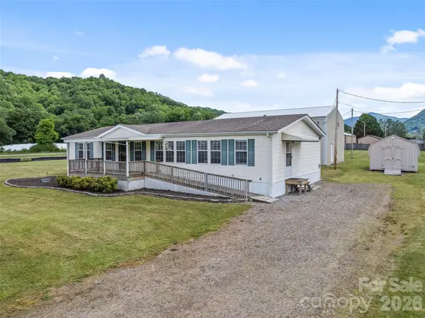 25 Lester Lane, Waynesville, NC 28785