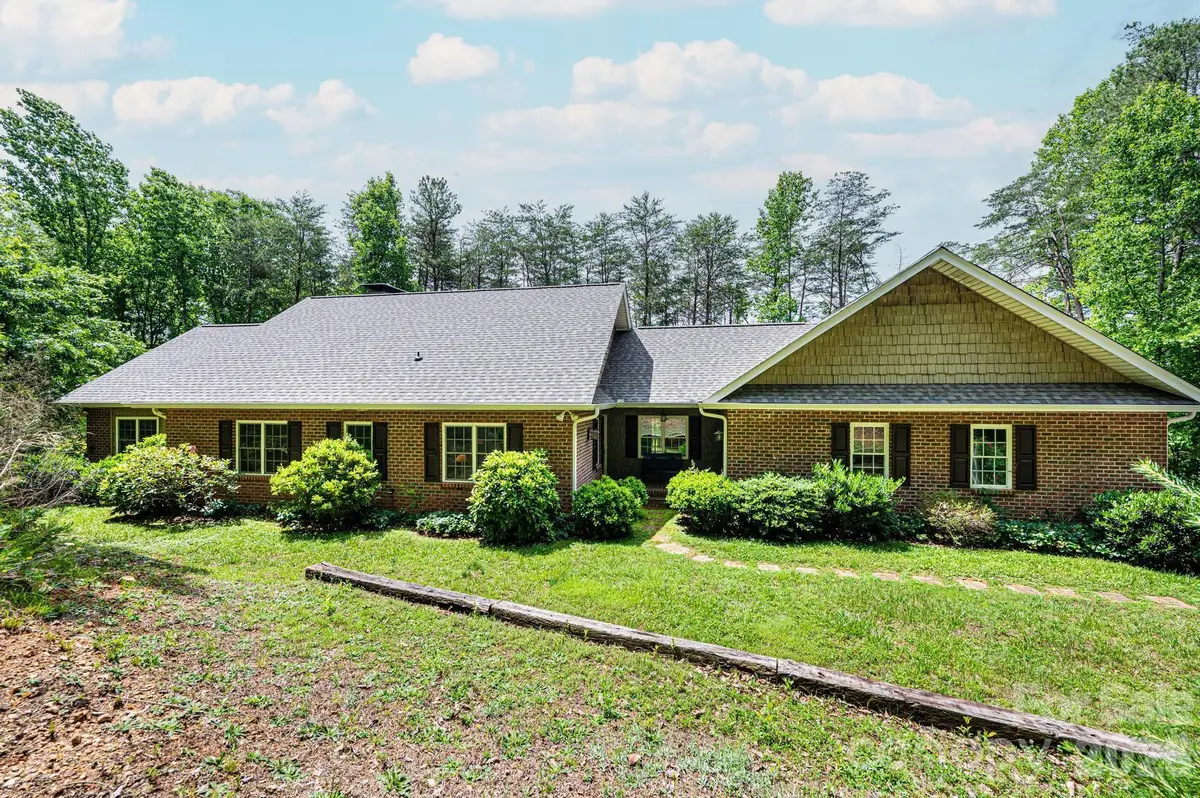 6889 Greedy Highway, Hickory, NC 28602 - #1