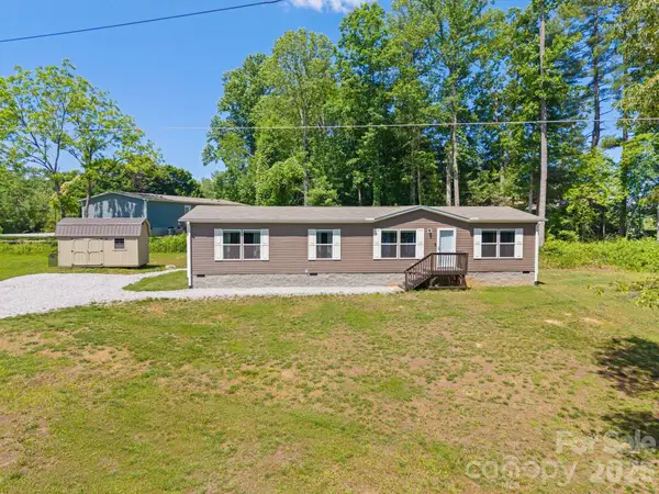 151 Field Sparrow Lane, Hendersonville, NC 28792