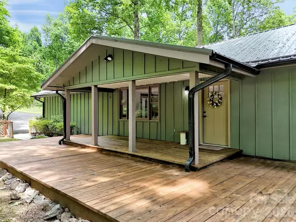 148 Cross Stitch Mountain Road, Sylva, NC 28779