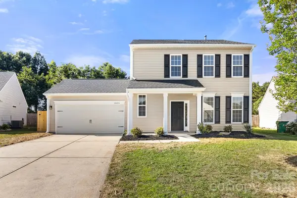 14426 Arlandes Drive, Charlotte, NC 28278