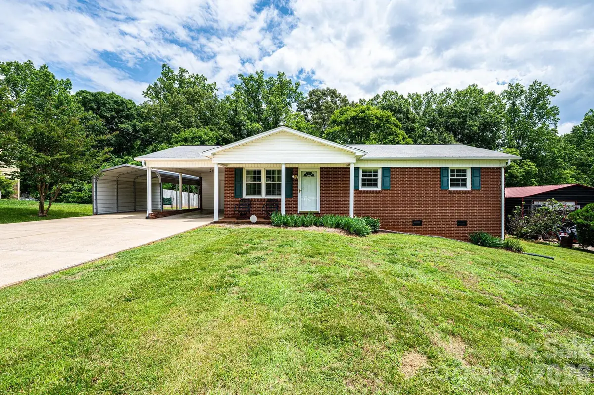 315 Shannonbrook Drive, Newton, NC 28658 - #1