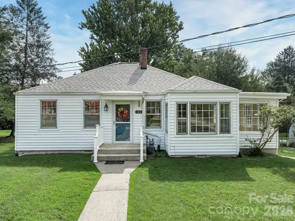 106 Green Acres Avenue, Brevard, NC 28712