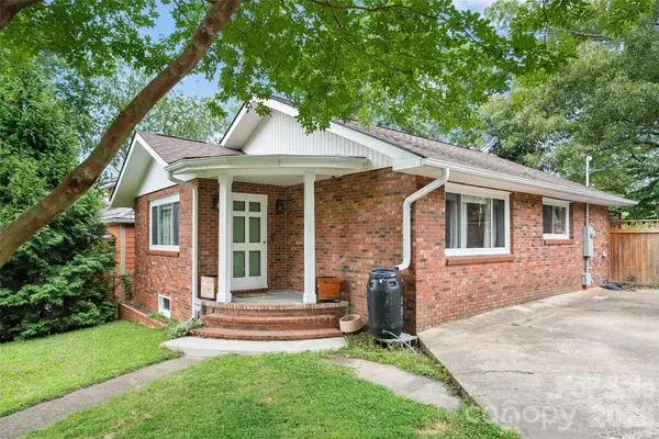 155 Michigan Avenue, Asheville, NC 28806
