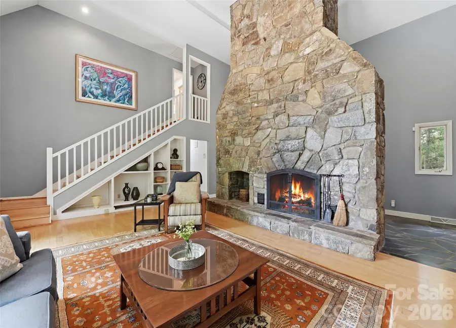 3091 Us 441 Highway S, Sylva, NC 28779 - #3
