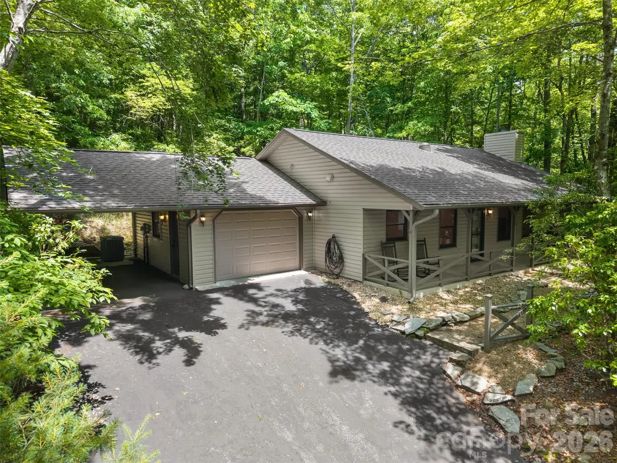 90 Cheestoonaya Way, Brevard, NC 28712 - #1