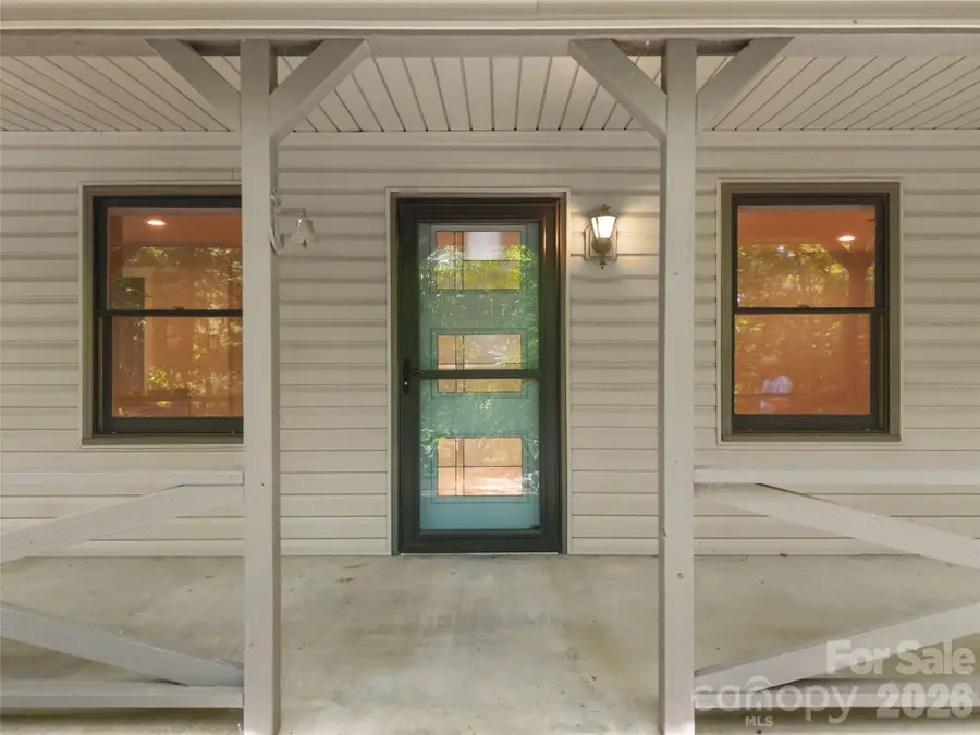 90 Cheestoonaya Way, Brevard, NC 28712 - #2