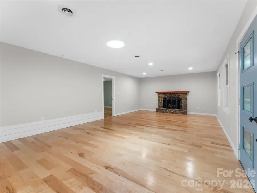 90 Cheestoonaya Way, Brevard, NC 28712 - #3