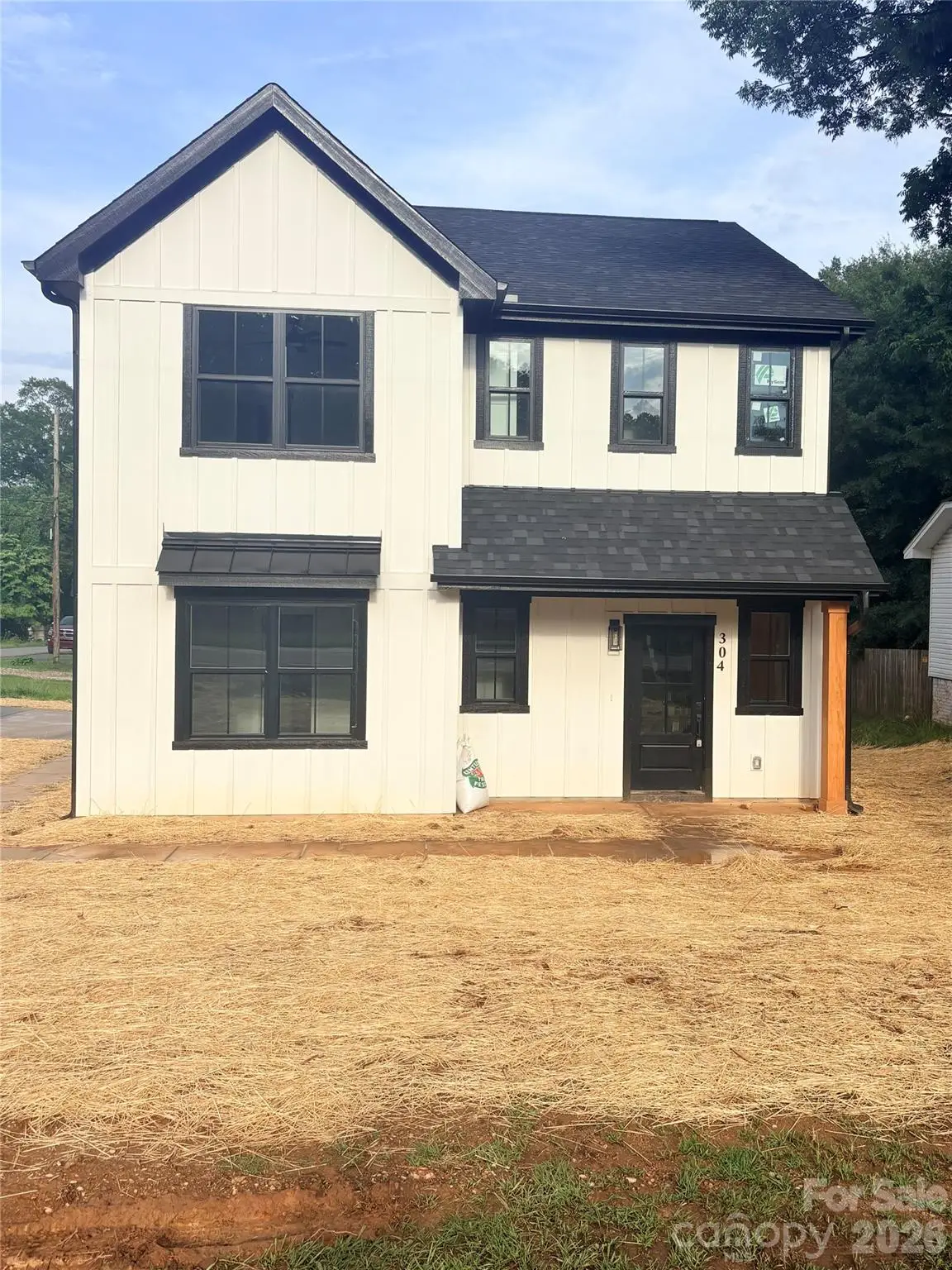 304 N 14th Street, Bessemer City, NC 28016 - #1
