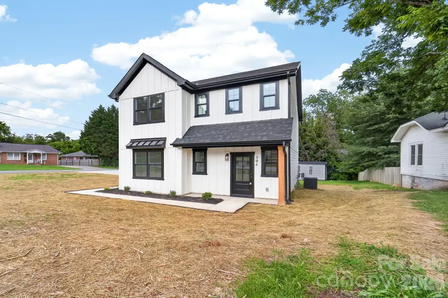 304 N 14th Street, Bessemer City, NC 28016 - #2