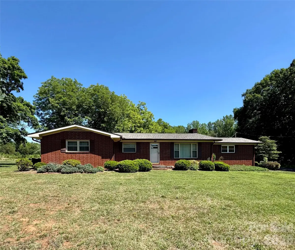 404 E Lyerly Street, Salisbury, NC 28146 - #1