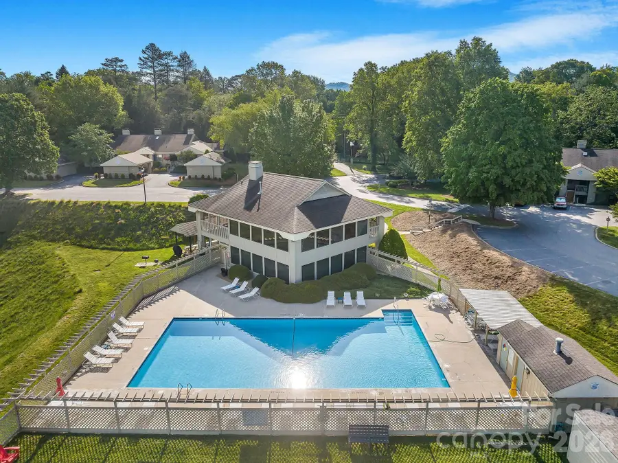 2604 Vineyard Boulevard, Asheville, NC 28805 - #2