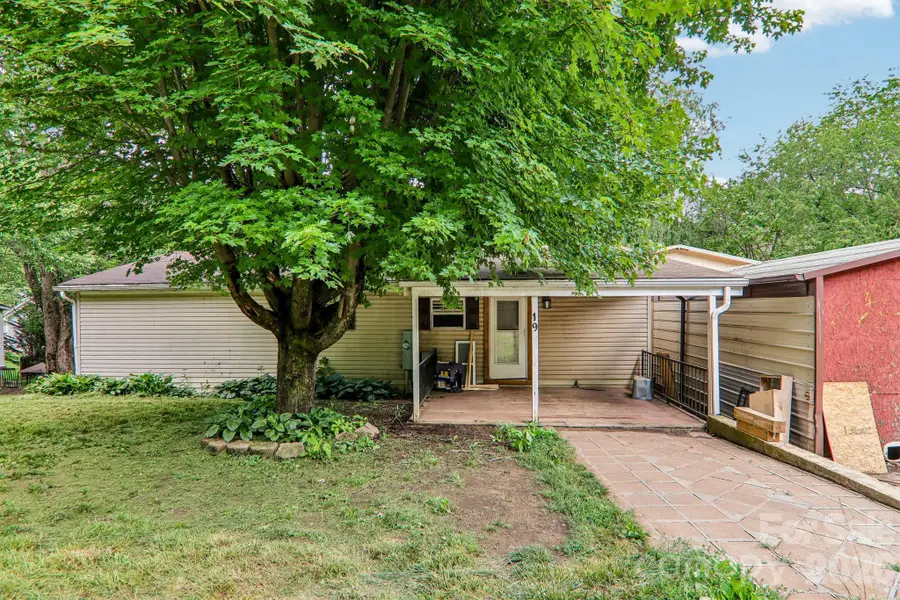 19 Dot Street, Clyde, NC 28721 - #2