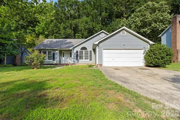 8704 Hornwood Court, Charlotte, NC 28215
