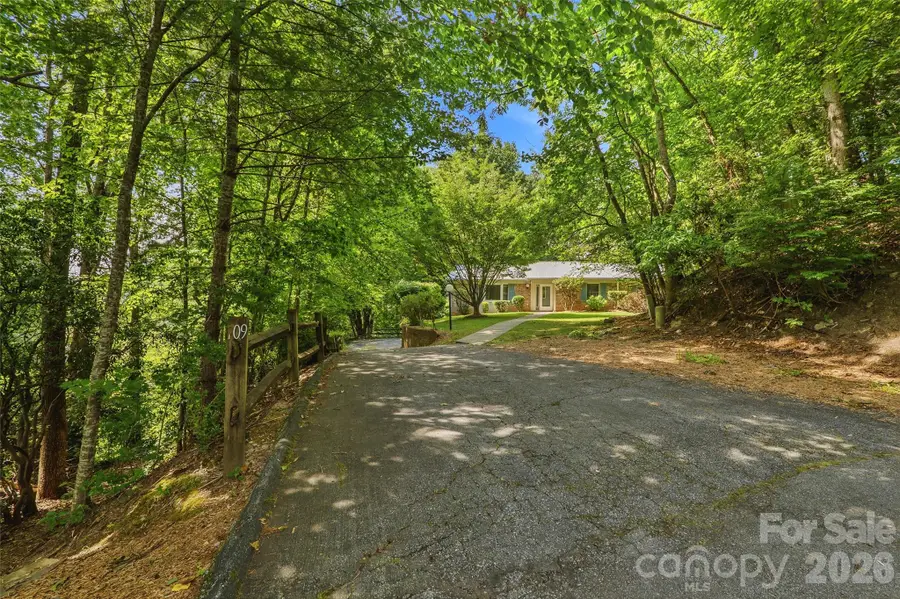 709 Forest Ridge Drive, Hendersonville, NC 28791 - #3