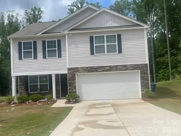 2307 Meadow Stream Drive, Sherrills Ford, NC 28673