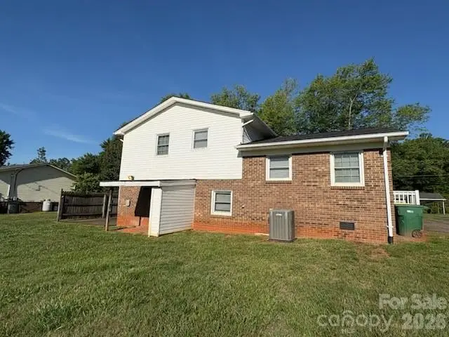 122 Wallace Street, Boonville, NC 27011 - #2