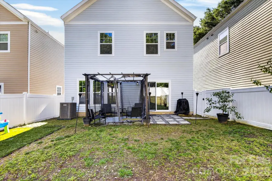 548 Kingsway Circle, Charlotte, NC 28214 - #2
