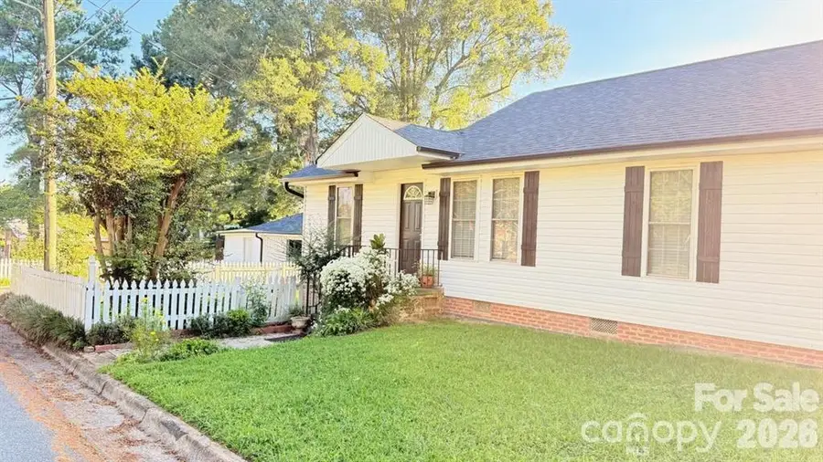 210 W Church Street, Cherryville, NC 28021 - #2