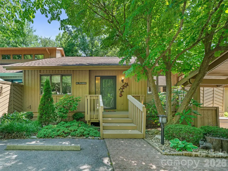 301 White Oak Drive, Hendersonville, NC 28791 - #2