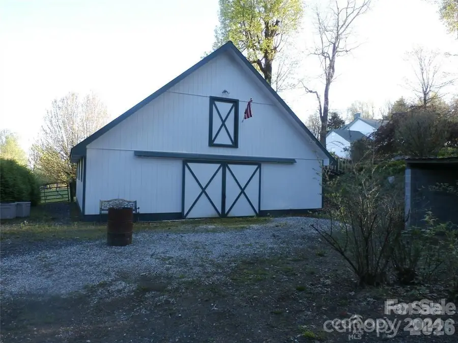 288 Firetower Road, Spruce Pine, NC 28777 - #3
