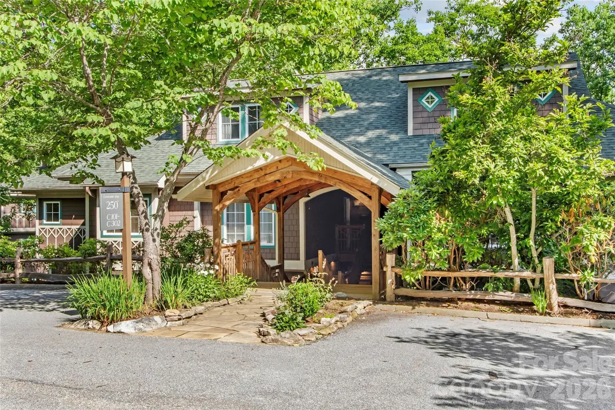 250 Creekside Way #C102, Burnsville, NC 28714 - #1