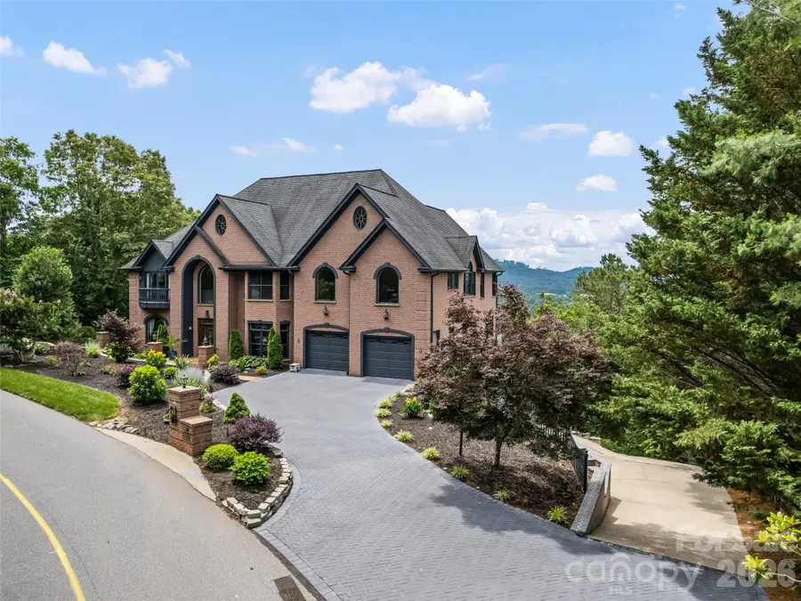 9 Perrion Avenue, Weaverville, NC 28787 - #2