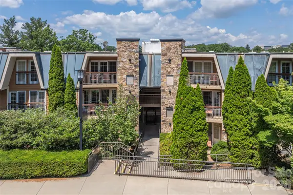 222 Bowling Park Road, Asheville, NC 28803