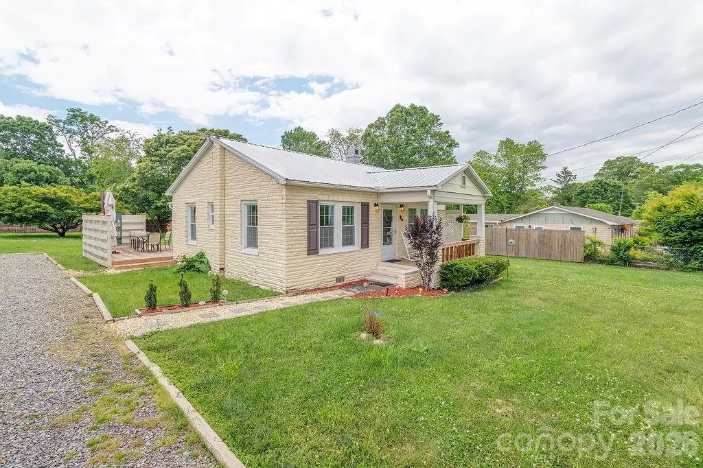 50 Hutchins Road, Black Mountain, NC 28711 - #1