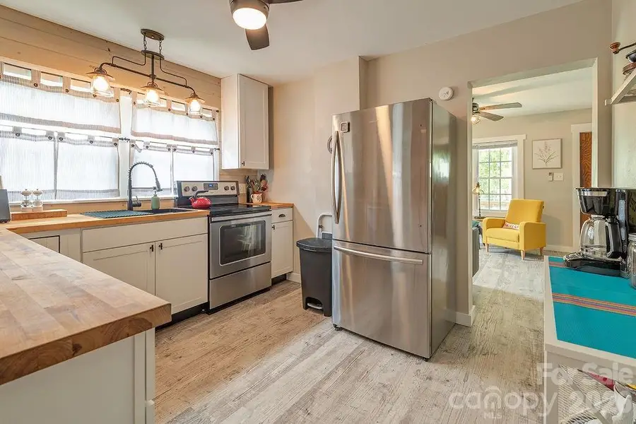 50 Hutchins Road, Black Mountain, NC 28711 - #3