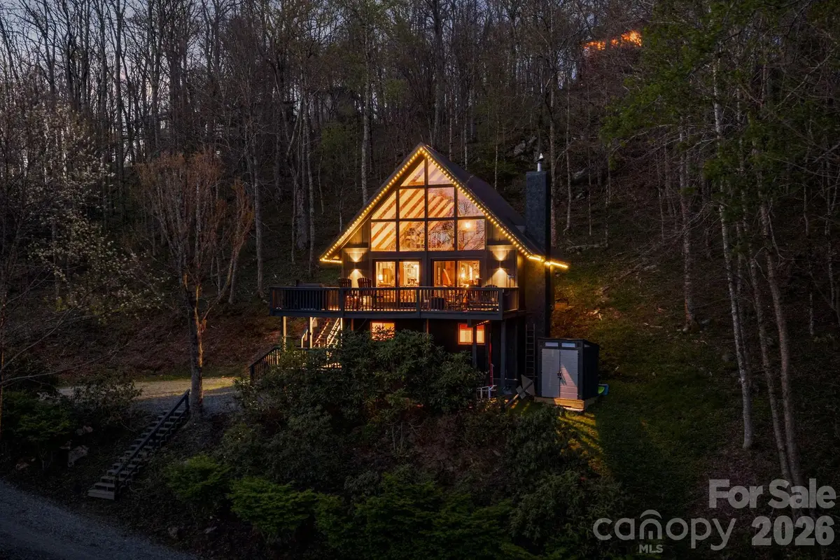 429 Green Cove Road, Sugar Mountain, NC 28604 - #1