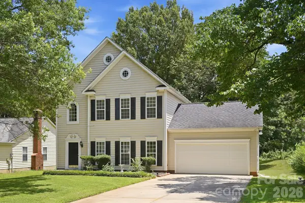 9021 Cedar Run Way, Charlotte, NC 28273