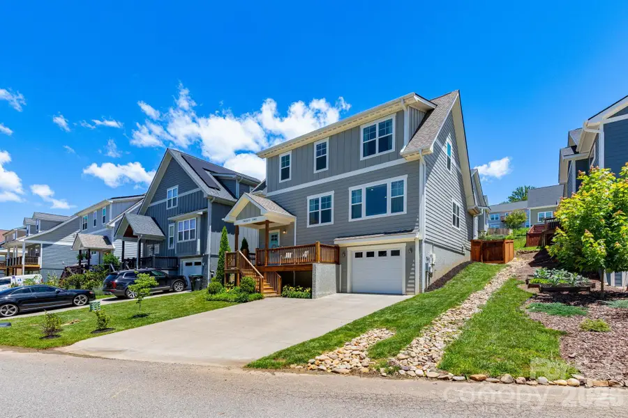 32 Greenwood Fields Drive, Asheville, NC 28804 - #3
