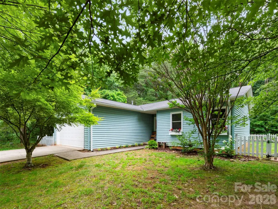 39 Rocking Porch Lane, Asheville, NC 28805 - #2