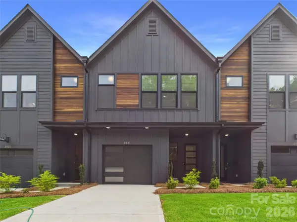 2641 Ravencroft Drive #2B, Charlotte, NC 28208