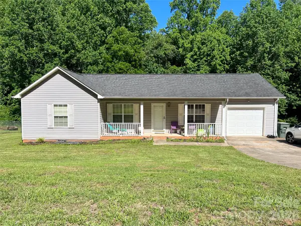 1213 Coventry Place Nw, Conover, NC 28613