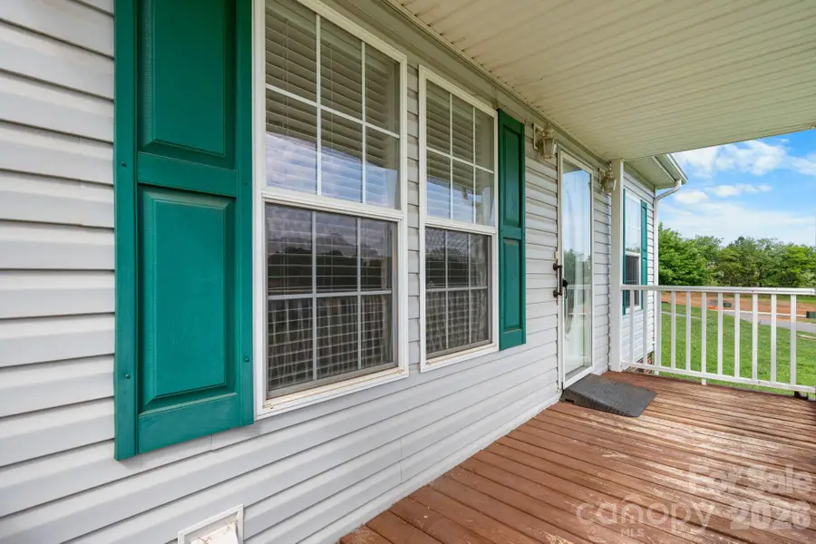 952 Eastern Ridge Drive, Newton, NC 28658 - #2