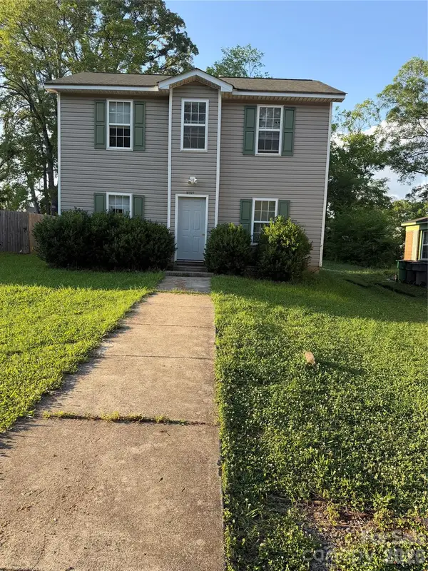 3128 Seymour Drive, Charlotte, NC 28208