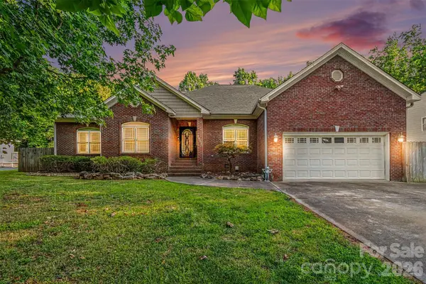 3801 Hayden Drive, Charlotte, NC 28269