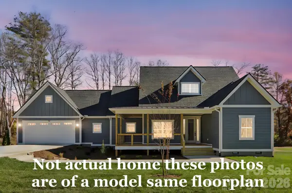 119 Haywood Crossing Drive, Hendersonville, NC 28791