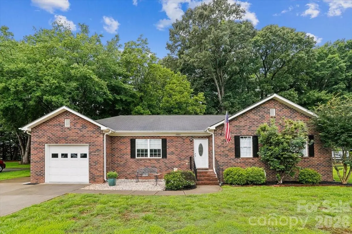 10821 S Hampton Drive, Charlotte, NC 28227 - #1
