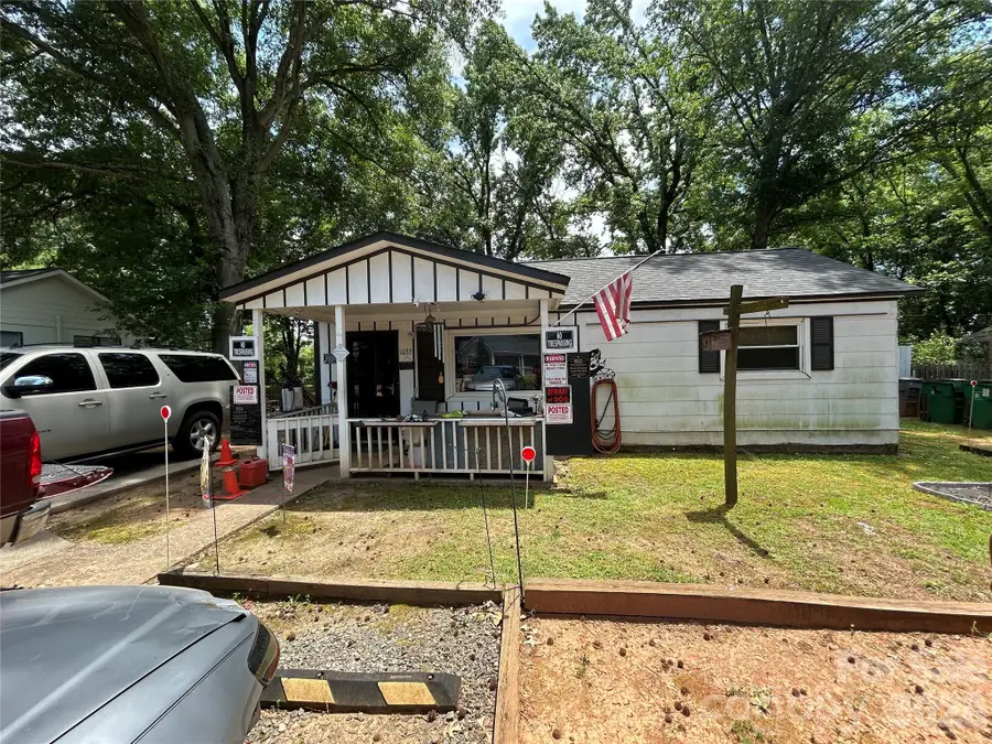 1035 Nations Drive, Charlotte, NC 28217 - #2