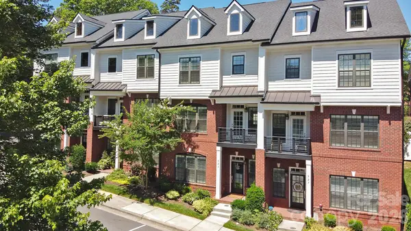523 Griffith Village Lane, Davidson, NC 28036