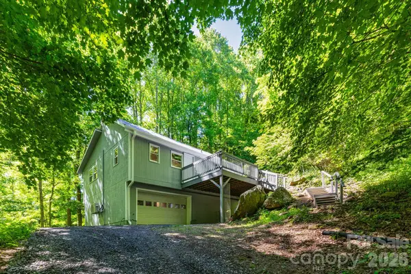 109 Narrow Way Road, Burnsville, NC 28714