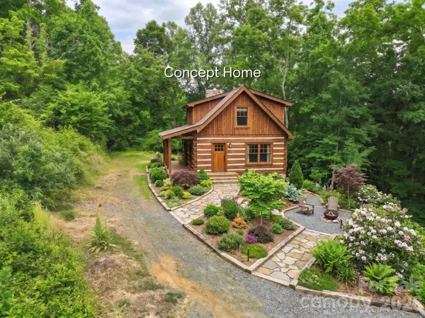 555 Logans Ridge Drive, Marshall, NC 28753