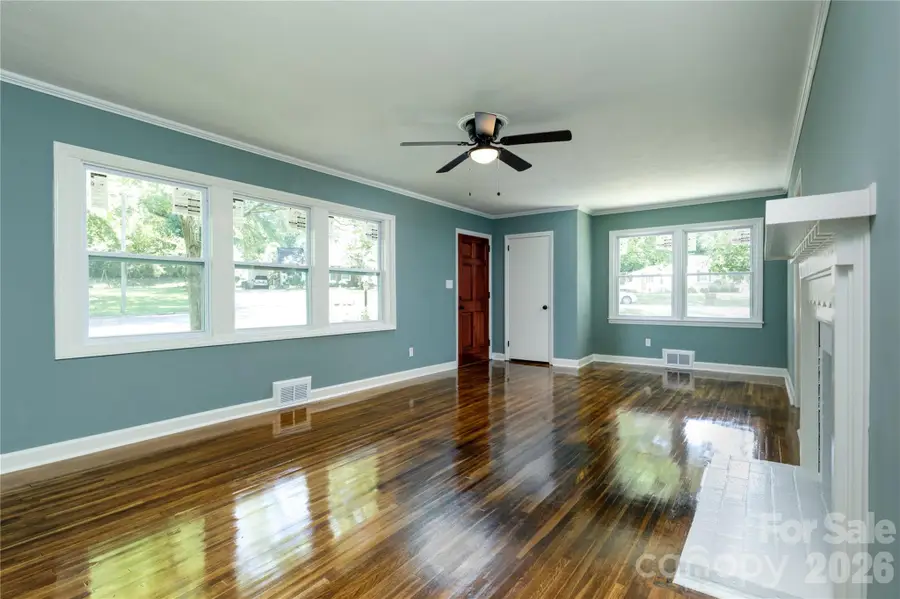 214 Mcginnis Avenue, Lincolnton, NC 28092 - #3